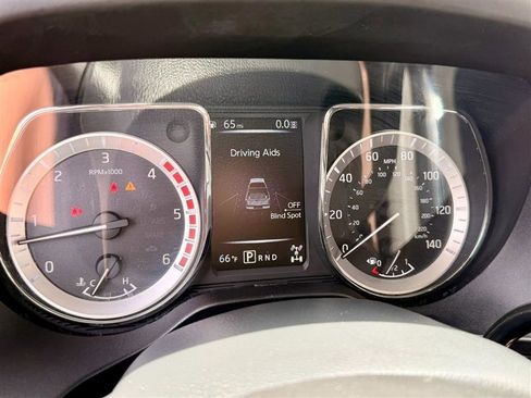 Used 2016 Nissan Titan SL AWD/4WD image 11