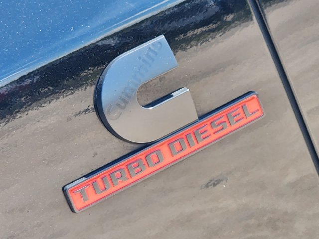 Used 2025 RAM 3500 Limited AWD/4WD image 11
