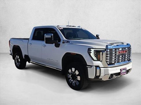 Used 2024 GMC Sierra 3500 Denali w/ Denali Reserve Package image 3