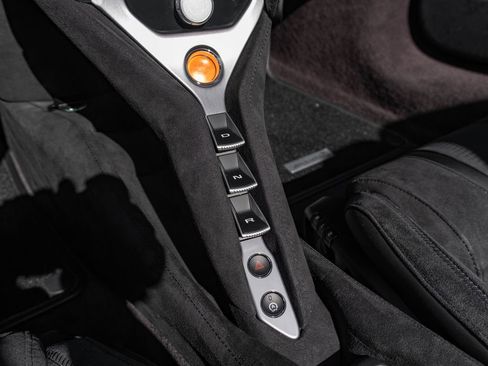 New 2026 McLaren 750S Spider image 25