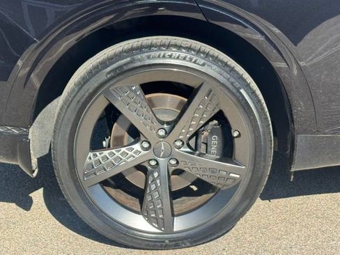 Used 2024 Genesis GV70 3.5T Sport w/ Sport Prestige Package image 14