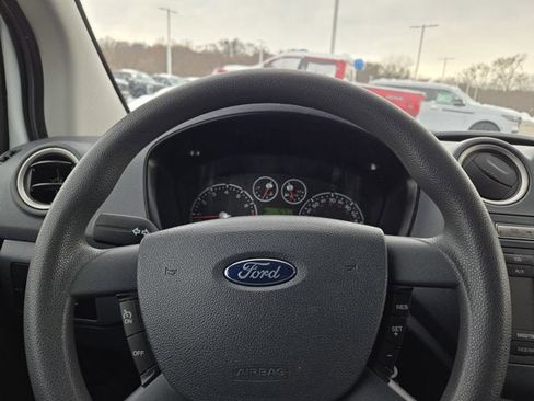 Used 2010 Ford Transit Connect XLT image 22