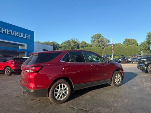 Used 2023 Chevrolet Equinox LT FWD image 2