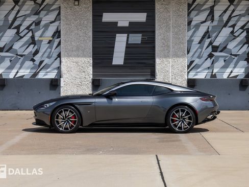 Used 2017 Aston Martin DB11 V12 image 7