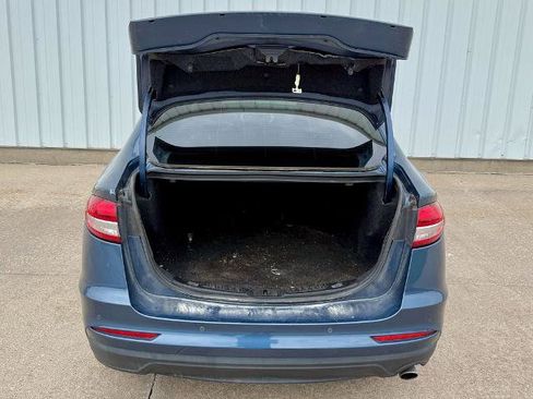 Certified 2019 Ford Fusion SE w/ Equipment Group 151A FWD image 15