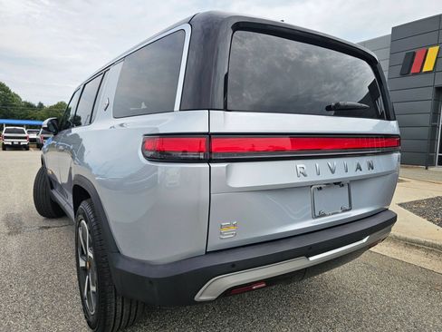 Used 2024 Rivian R1S Adventure AWD/4WD image 3