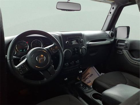 Used 2017 Jeep Wrangler Unlimited Sport image 9