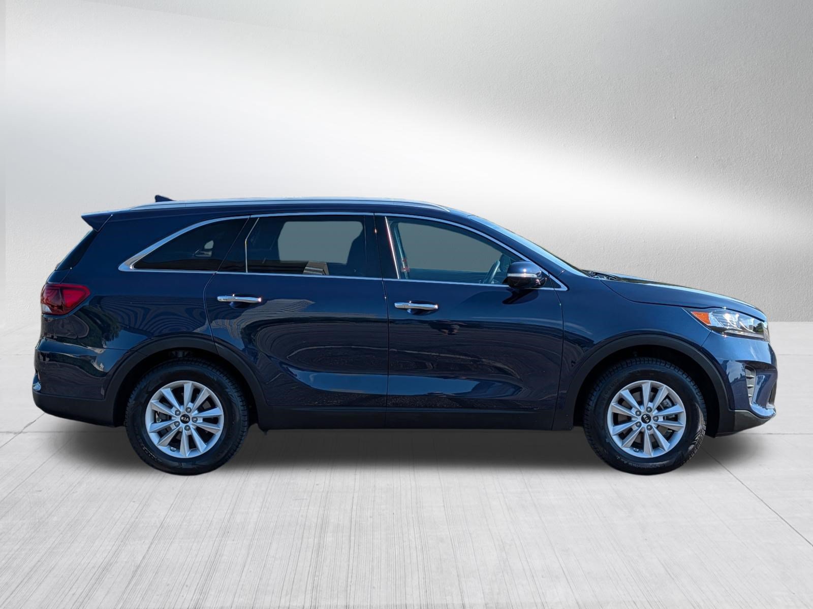 Used 2019 Kia Sorento FWD w/ LX Convenience Package image 8