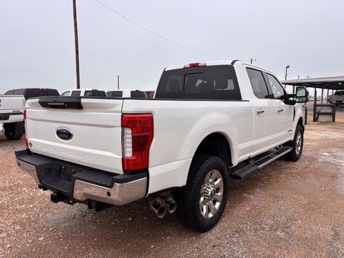 Used 2019 Ford F250 Lariat w/ Lariat Ultimate Package AWD/4WD image 5