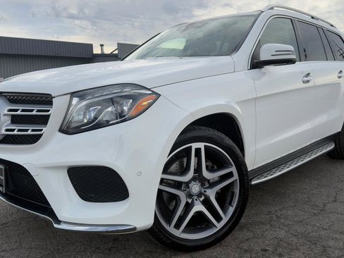 Used 2017 Mercedes-Benz GLS 550 4MATIC image 2