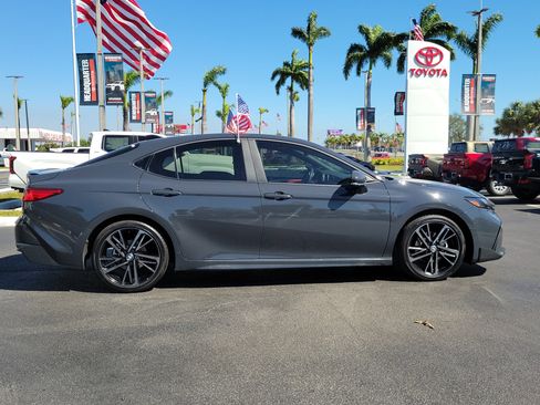 Used 2025 Toyota Camry XSE image 13