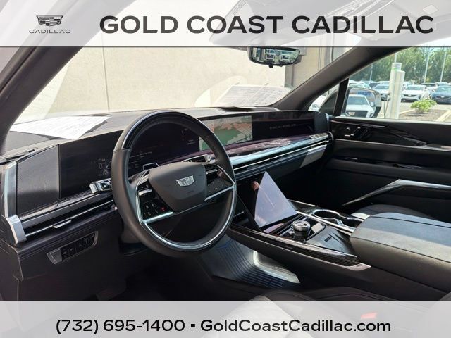 Used 2026 Cadillac Escalade IQL Sport 1 w/ LPO, ONYX Package AWD/4WD image 27
