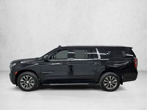 Used 2021 Chevrolet Suburban LT RWD image 9