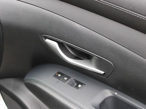 Used 2025 Hyundai Tucson SEL FWD image 19