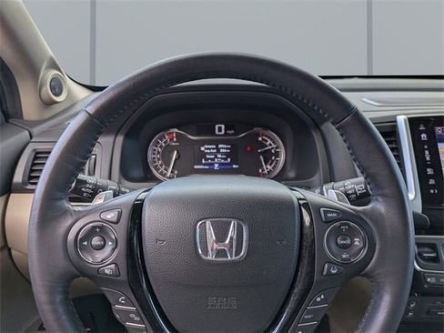 Used 2017 Honda Pilot Elite image 33