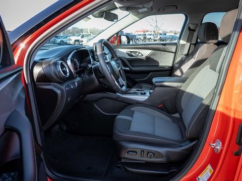 Used 2025 Chevrolet Blazer LT image 12