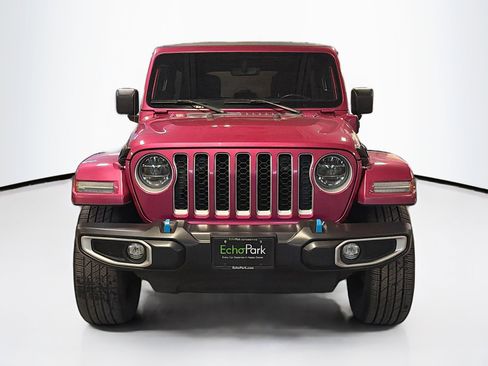 Used 2022 Jeep Wrangler Sahara image 2