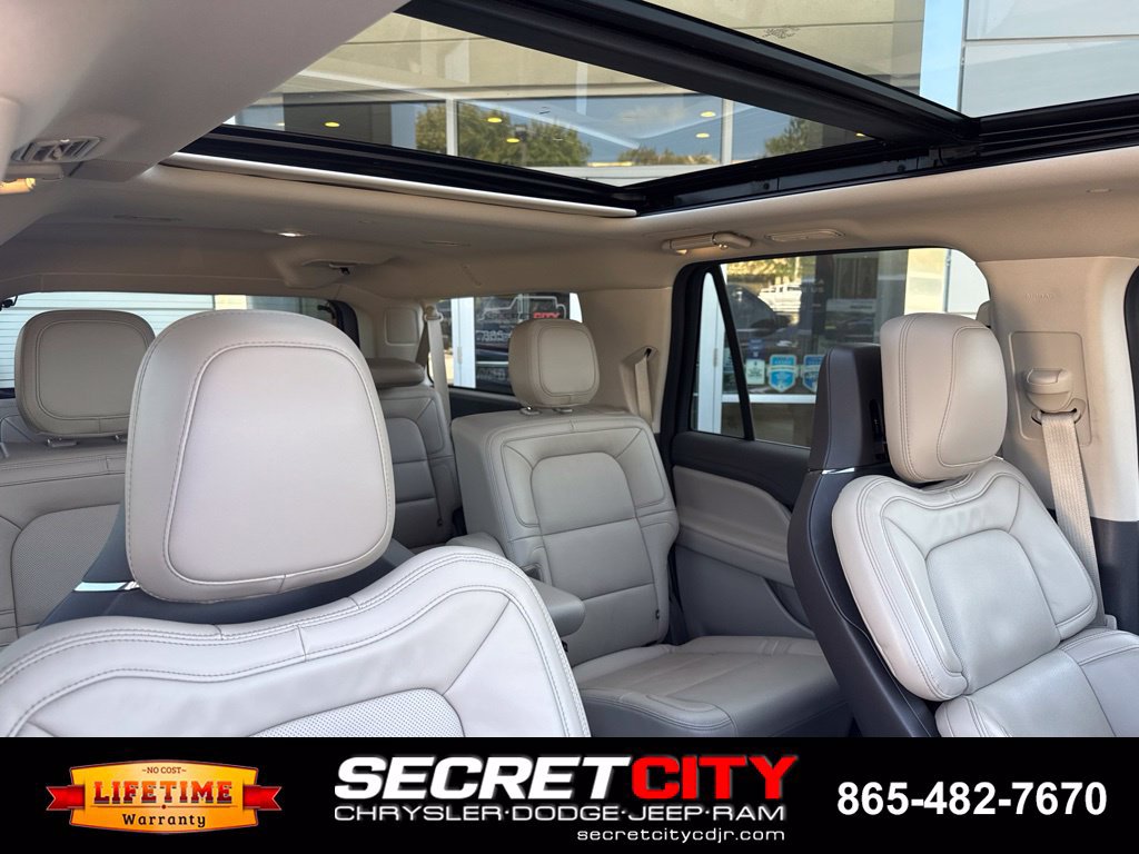 Used 2024 Lincoln Navigator L Reserve AWD/4WD image 14