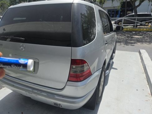 Used 2000 Mercedes-Benz ML 430 4MATIC image 7