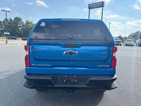 Used 2022 Chevrolet Silverado 1500 ZR2 w/ Technology Package AWD/4WD image 8