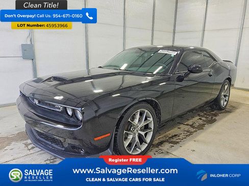 Used 2022 Dodge Challenger GT image 1