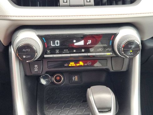 Used 2024 Toyota RAV4 XLE Premium AWD/4WD image 18