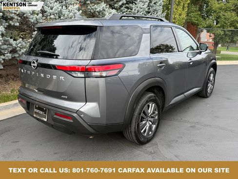 Used 2025 Nissan Pathfinder SV image 9