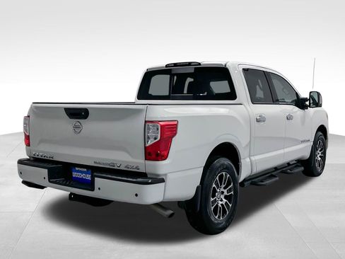 Used 2021 Nissan Titan SV w/ SV Convenience Package AWD/4WD image 5
