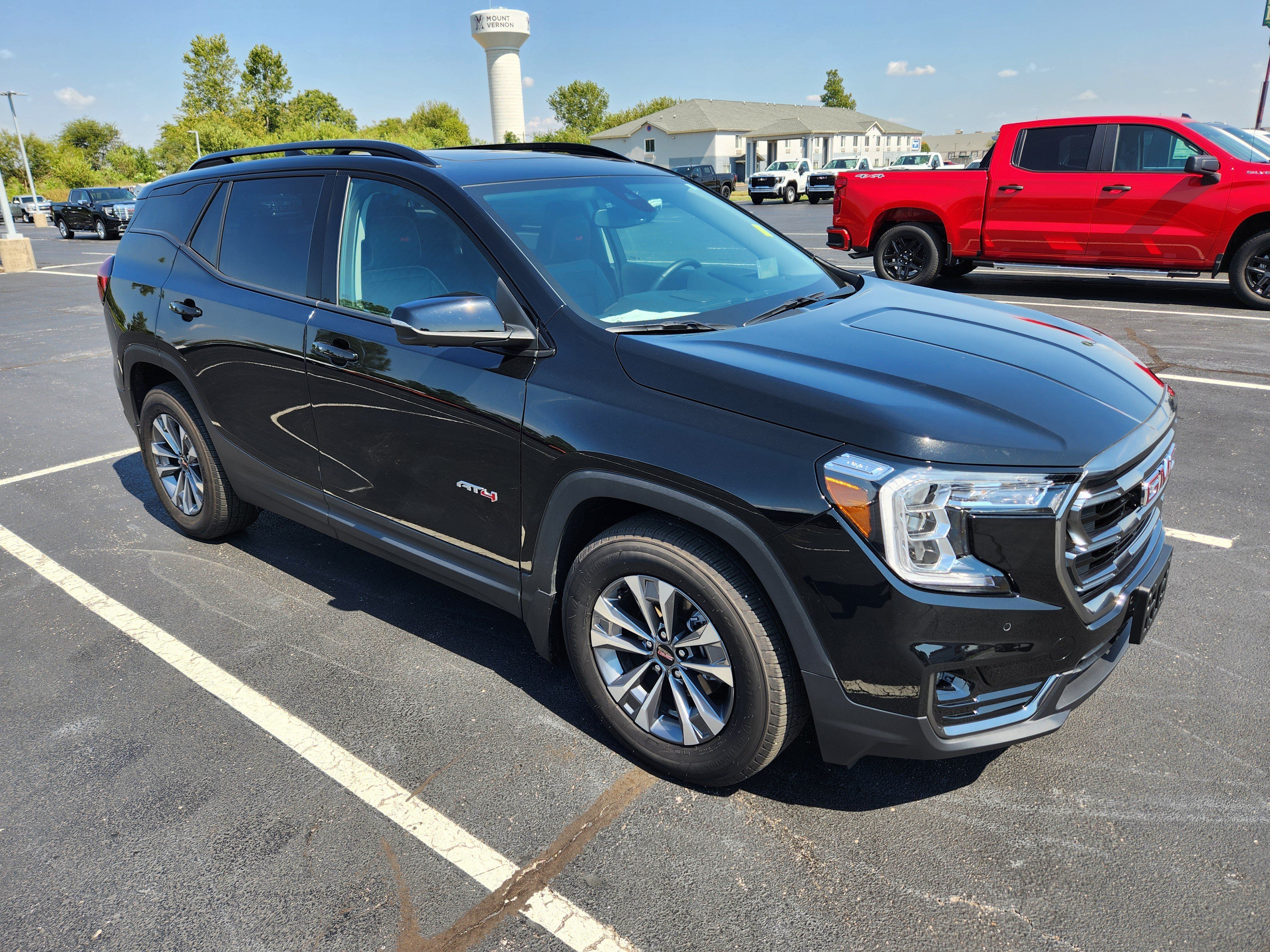 Used 2024 GMC Terrain AT4 w/ Infotainment Package II AWD/4WD image 9