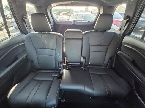 Used 2023 Honda Passport TrailSport image 14