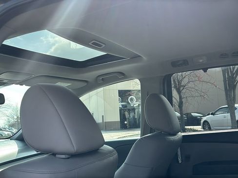 Used 2016 Honda Odyssey EX-L image 30