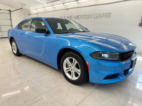 Used 2023 Dodge Charger SXT w/ Cold Weather Package RWD image 3