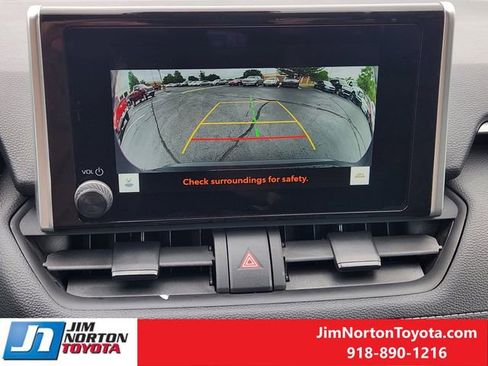 Used 2025 Toyota RAV4 XLE w/ Convenience Package FWD image 19