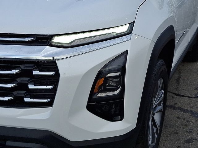 Used 2026 Chevrolet Equinox LT FWD image 9