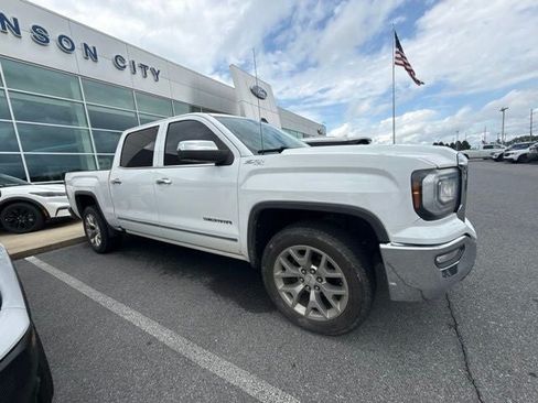 Used 2018 GMC Sierra 1500 SLT w/ SLT Premium Package AWD/4WD image 9