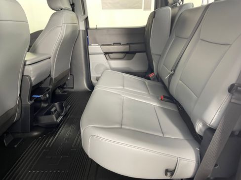 New 2026 Ford F250 4x4 Crew Cab Super Duty image 4