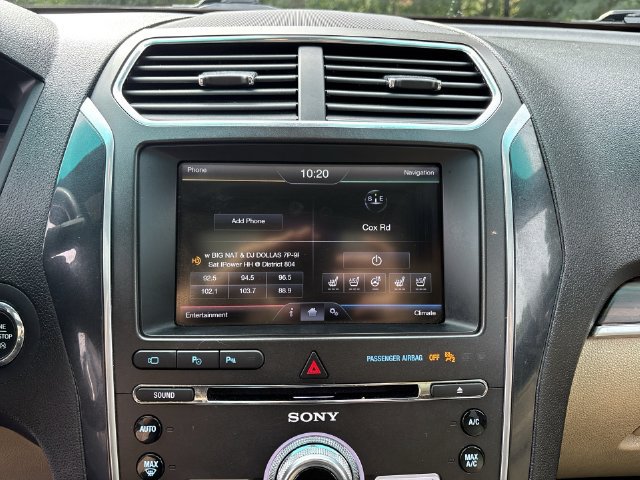 Used 2016 Ford Explorer Limited w/ Equipment Group 301A AWD/4WD image 16