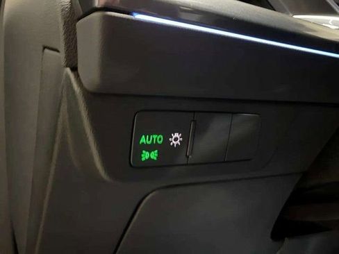 Used 2024 Audi Q4 e-tron Premium Plus w/ Premium Plus image 36