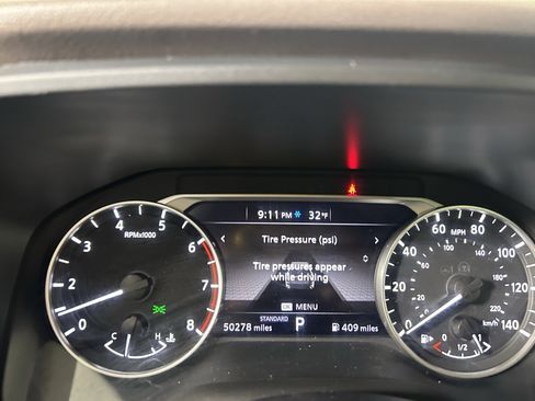 Certified 2023 Nissan Rogue SV image 26