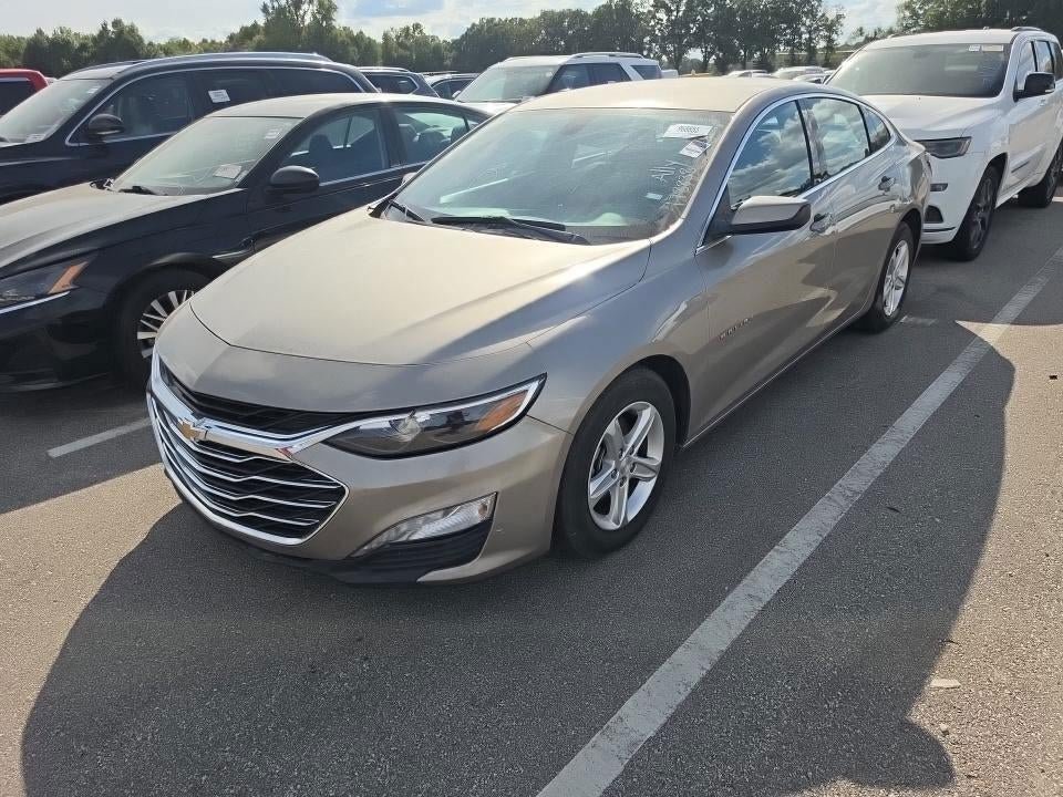 Used 2022 Chevrolet Malibu LT FWD image 2