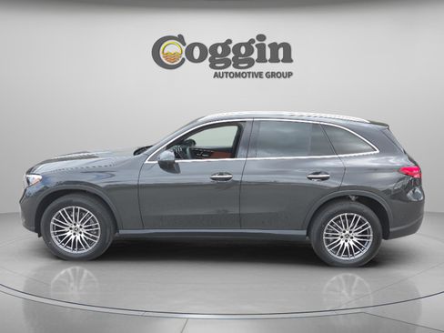 New 2026 Mercedes-Benz GLC 300 image 3