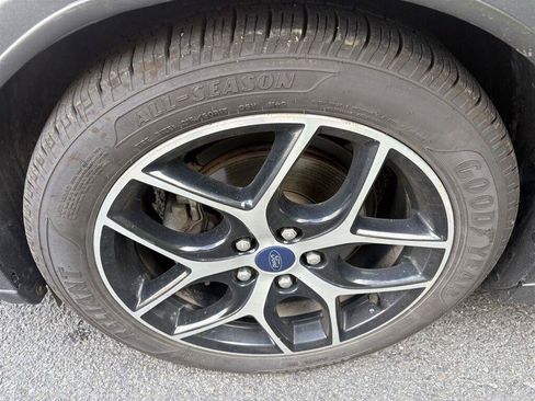 Used 2016 Ford Focus SE w/ SE Sport Package FWD image 11
