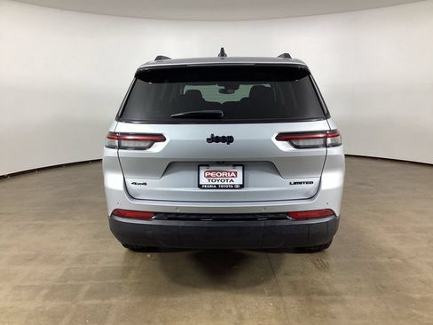 Used 2024 Jeep Grand Cherokee L Limited w/ Black Appearance Package AWD/4WD image 6