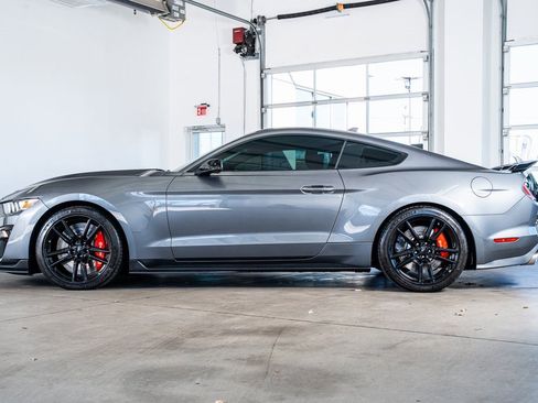 Used 2021 Ford Mustang Shelby GT500 w/ Technology Package image 8