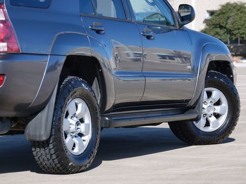 Used 2003 Toyota 4Runner SR5 image 21