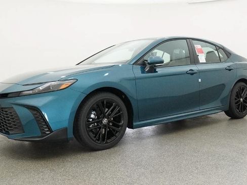 New 2026 Toyota Camry SE FWD image 29
