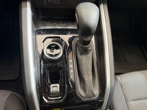 Used 2024 Chevrolet Colorado Trail Boss AWD/4WD image 23
