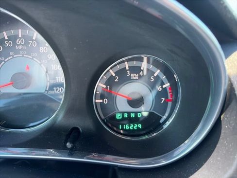 Used 2013 Chrysler 200 Touring w/ Cold Weather Group FWD image 2