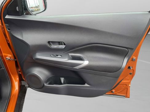 Used 2024 Nissan Kicks SV image 19