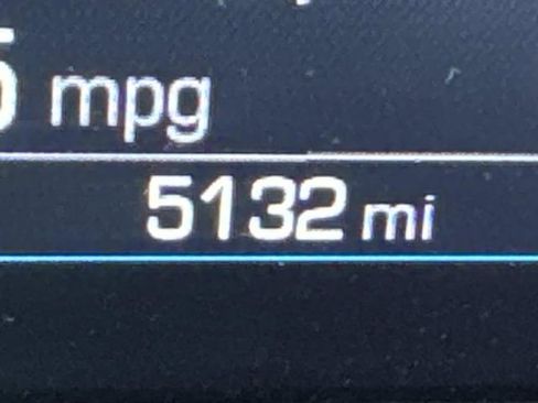 Used 2024 GMC Terrain SLE image 32